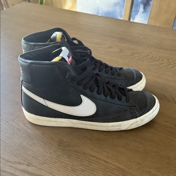 Nike Black and White Blazers High-Top Sneakers - Picture 4 of 5